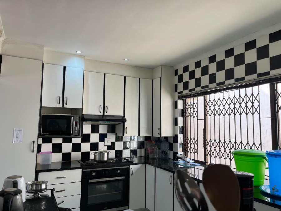 3 Bedroom Property for Sale in Queensburgh KwaZulu-Natal