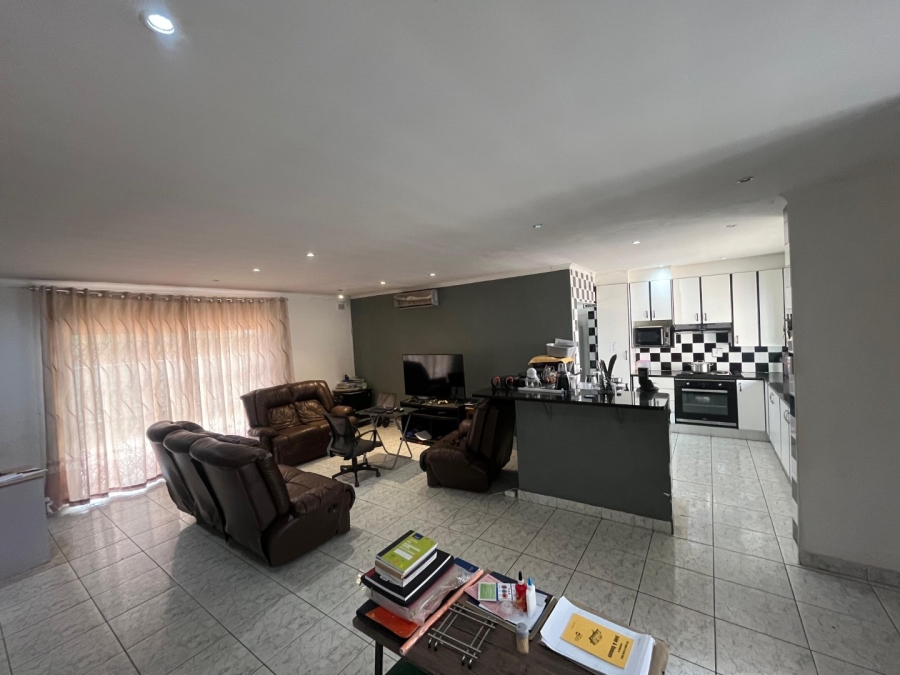 3 Bedroom Property for Sale in Queensburgh KwaZulu-Natal