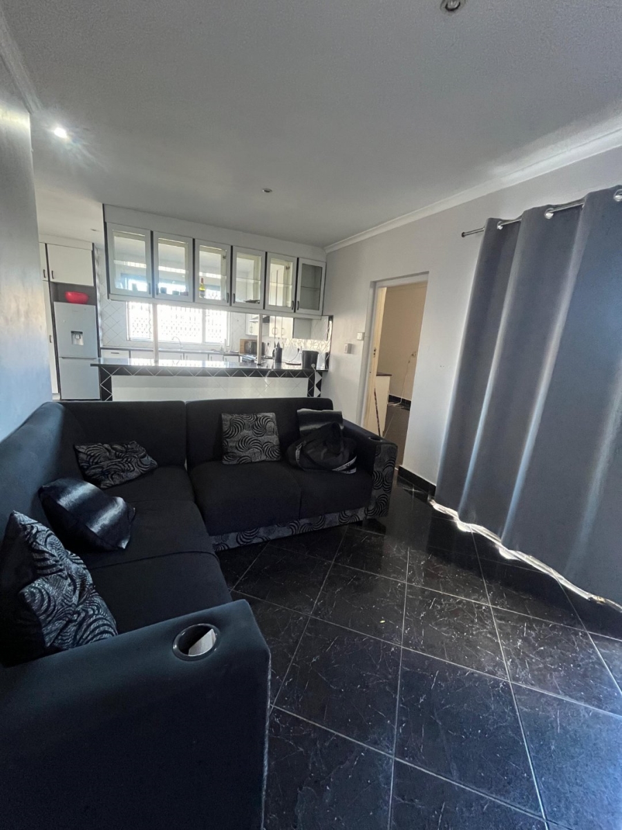 3 Bedroom Property for Sale in Queensburgh KwaZulu-Natal