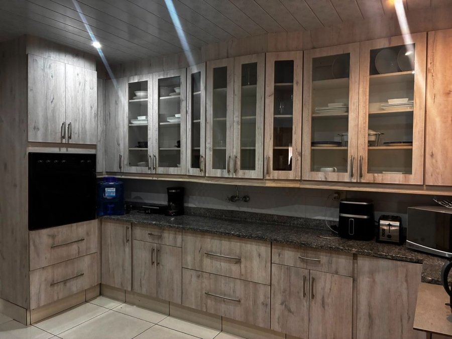 10 Bedroom Property for Sale in Amajuba Park KwaZulu-Natal