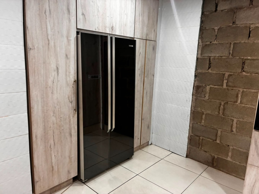 10 Bedroom Property for Sale in Amajuba Park KwaZulu-Natal
