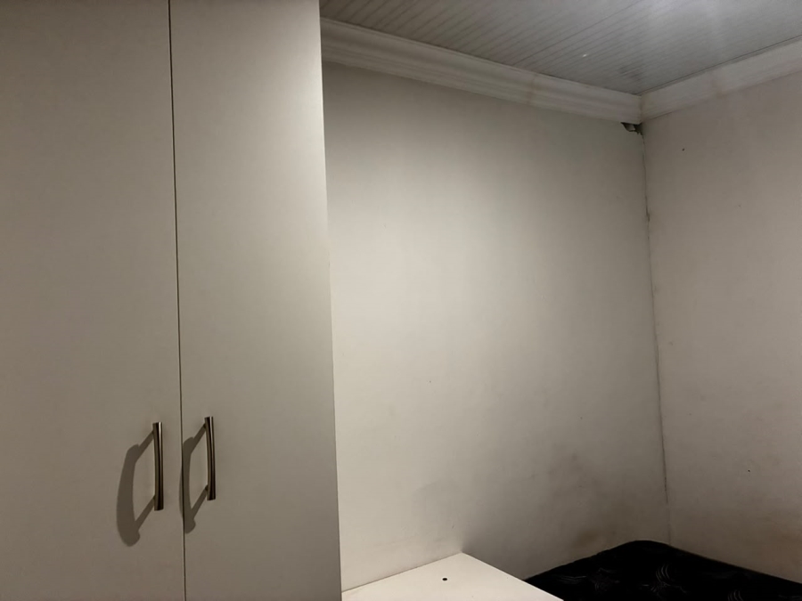 10 Bedroom Property for Sale in Amajuba Park KwaZulu-Natal
