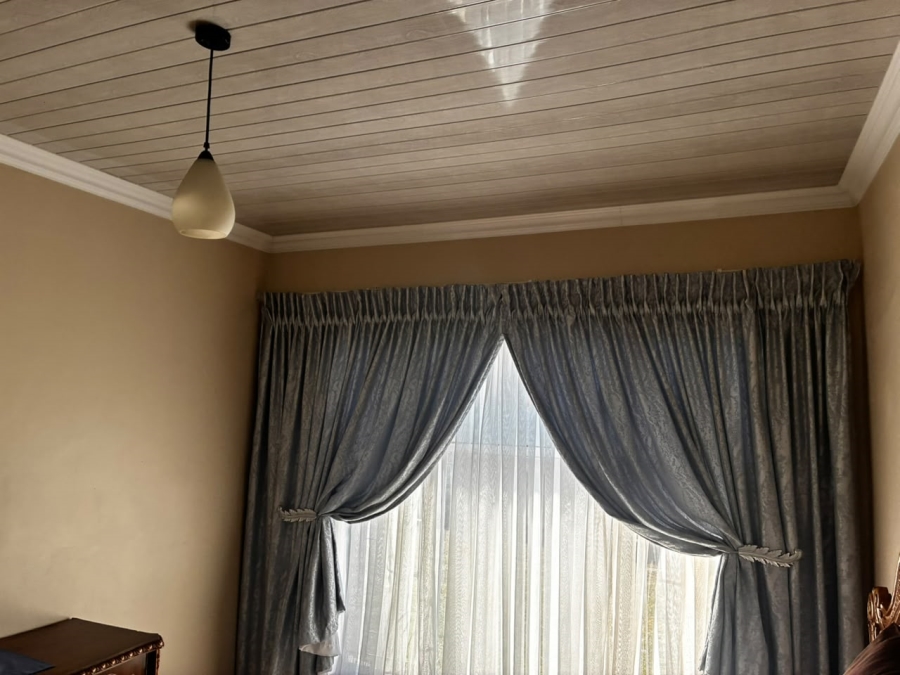 10 Bedroom Property for Sale in Amajuba Park KwaZulu-Natal