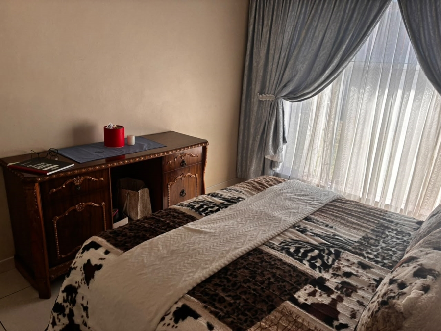 10 Bedroom Property for Sale in Amajuba Park KwaZulu-Natal