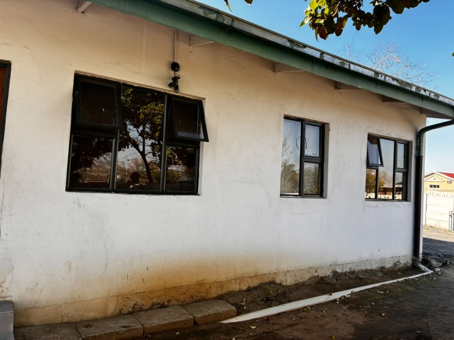 10 Bedroom Property for Sale in Amajuba Park KwaZulu-Natal