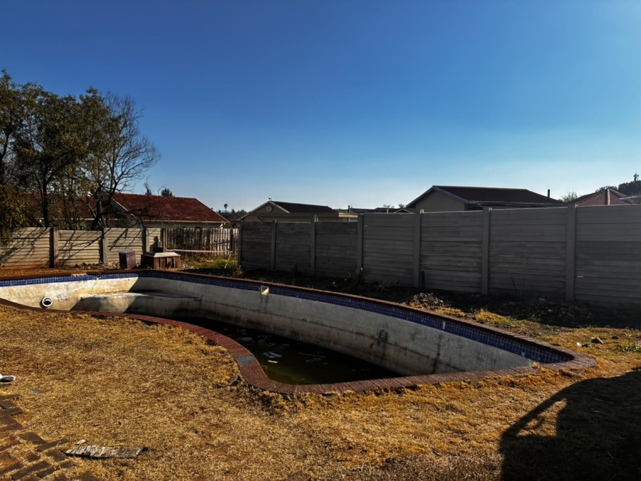 10 Bedroom Property for Sale in Amajuba Park KwaZulu-Natal