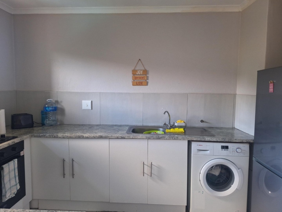 To Let 1 Bedroom Property for Rent in Bluff KwaZulu-Natal