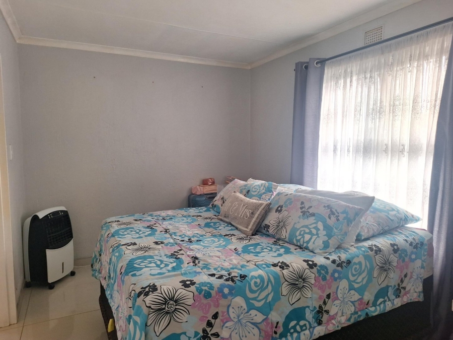 To Let 1 Bedroom Property for Rent in Bluff KwaZulu-Natal