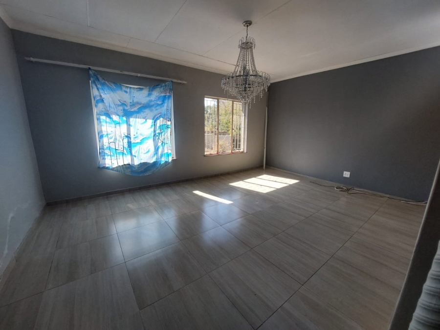 To Let 4 Bedroom Property for Rent in Pioneer Park KwaZulu-Natal