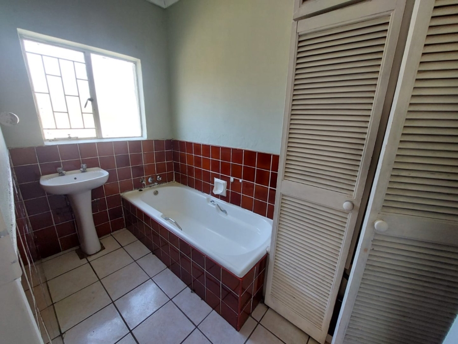 To Let 4 Bedroom Property for Rent in Pioneer Park KwaZulu-Natal