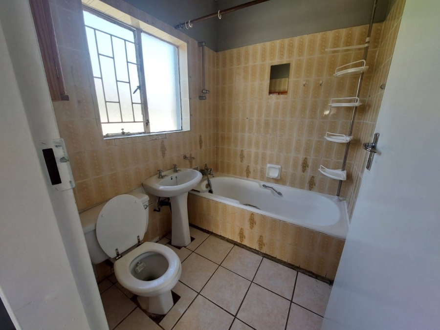 To Let 4 Bedroom Property for Rent in Pioneer Park KwaZulu-Natal