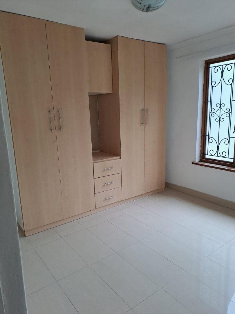 To Let 2 Bedroom Property for Rent in Kloof KwaZulu-Natal