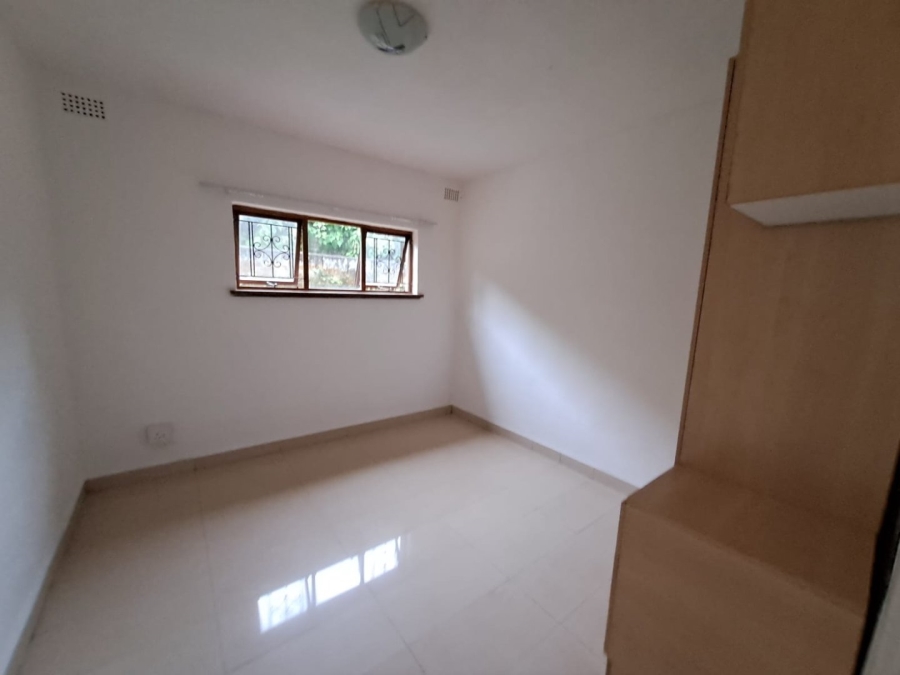 To Let 2 Bedroom Property for Rent in Kloof KwaZulu-Natal