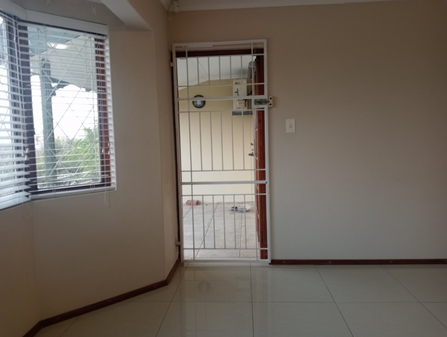 To Let 2 Bedroom Property for Rent in The Wolds KwaZulu-Natal