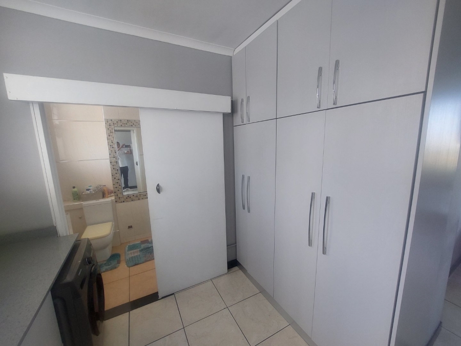 2 Bedroom Property for Sale in Morningside KwaZulu-Natal