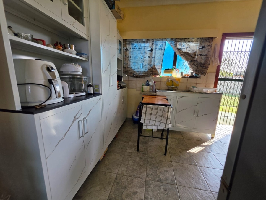 4 Bedroom Property for Sale in Sunwich Port KwaZulu-Natal