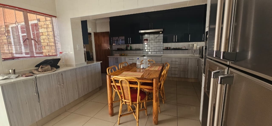 4 Bedroom Property for Sale in Lennoxton KwaZulu-Natal