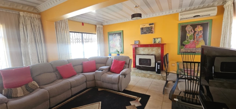 4 Bedroom Property for Sale in Lennoxton KwaZulu-Natal