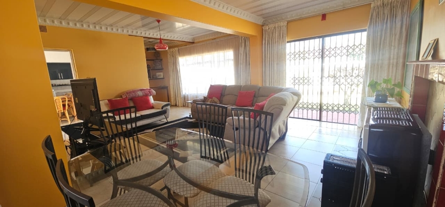 4 Bedroom Property for Sale in Lennoxton KwaZulu-Natal