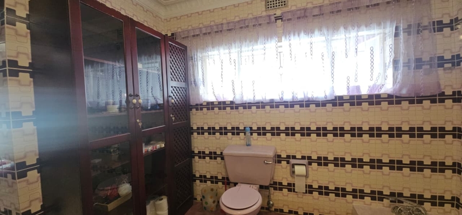 4 Bedroom Property for Sale in Lennoxton KwaZulu-Natal