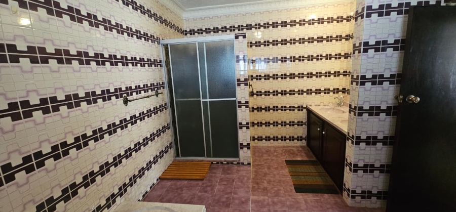 4 Bedroom Property for Sale in Lennoxton KwaZulu-Natal