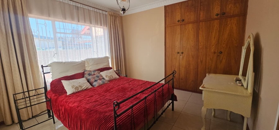 4 Bedroom Property for Sale in Lennoxton KwaZulu-Natal
