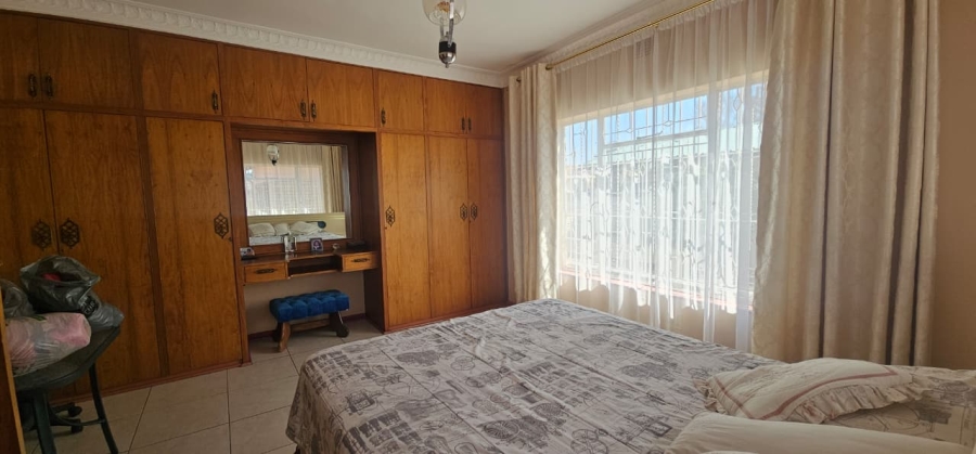 4 Bedroom Property for Sale in Lennoxton KwaZulu-Natal