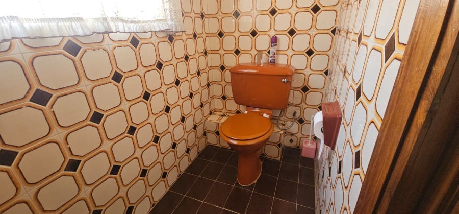 4 Bedroom Property for Sale in Lennoxton KwaZulu-Natal