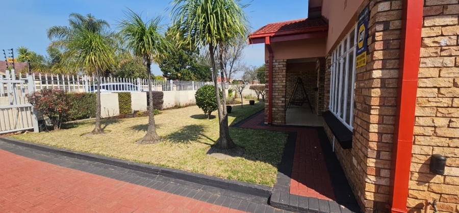 4 Bedroom Property for Sale in Lennoxton KwaZulu-Natal