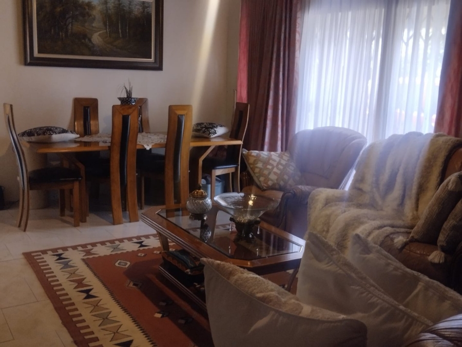 3 Bedroom Property for Sale in Umlazi N KwaZulu-Natal