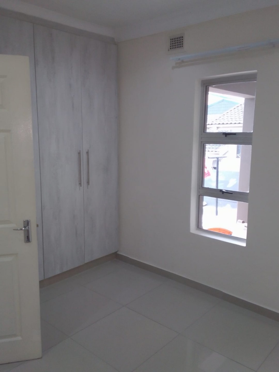 5 Bedroom Property for Sale in Kenville KwaZulu-Natal