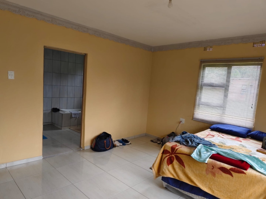  Bedroom Property for Sale in Esikhawini KwaZulu-Natal