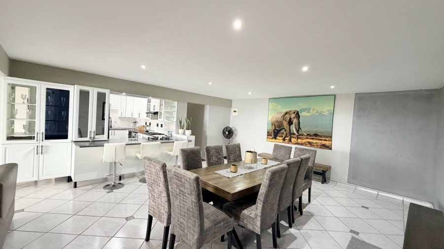 4 Bedroom Property for Sale in Margate Beach KwaZulu-Natal