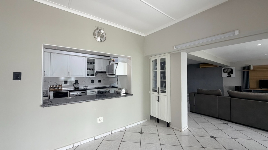 4 Bedroom Property for Sale in Margate Beach KwaZulu-Natal