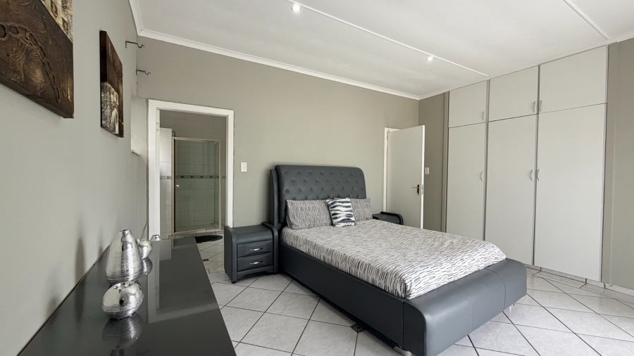 4 Bedroom Property for Sale in Margate Beach KwaZulu-Natal