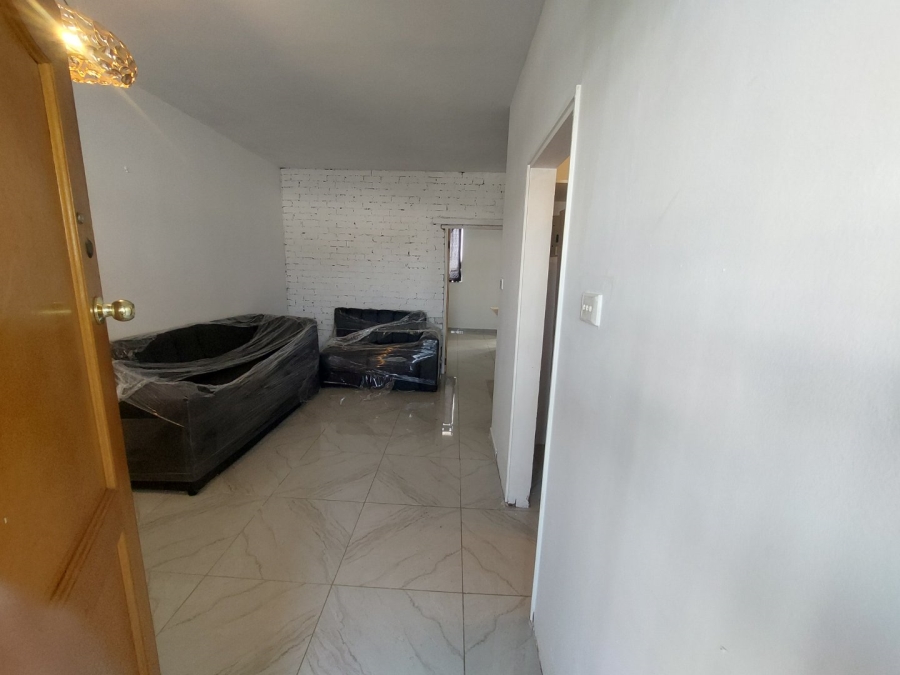 To Let 2 Bedroom Property for Rent in Scottsville KwaZulu-Natal