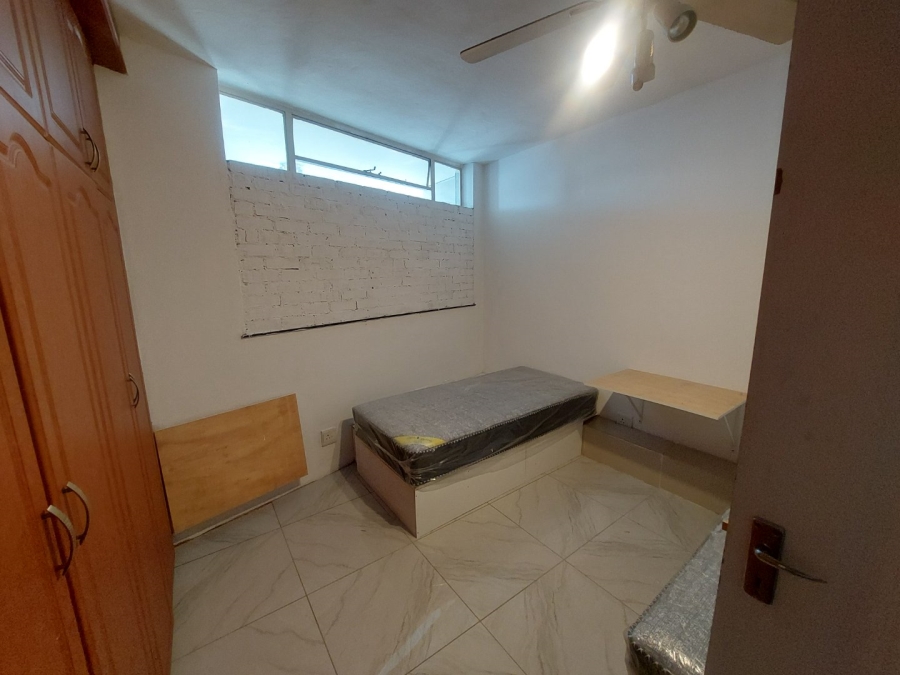 To Let 2 Bedroom Property for Rent in Scottsville KwaZulu-Natal