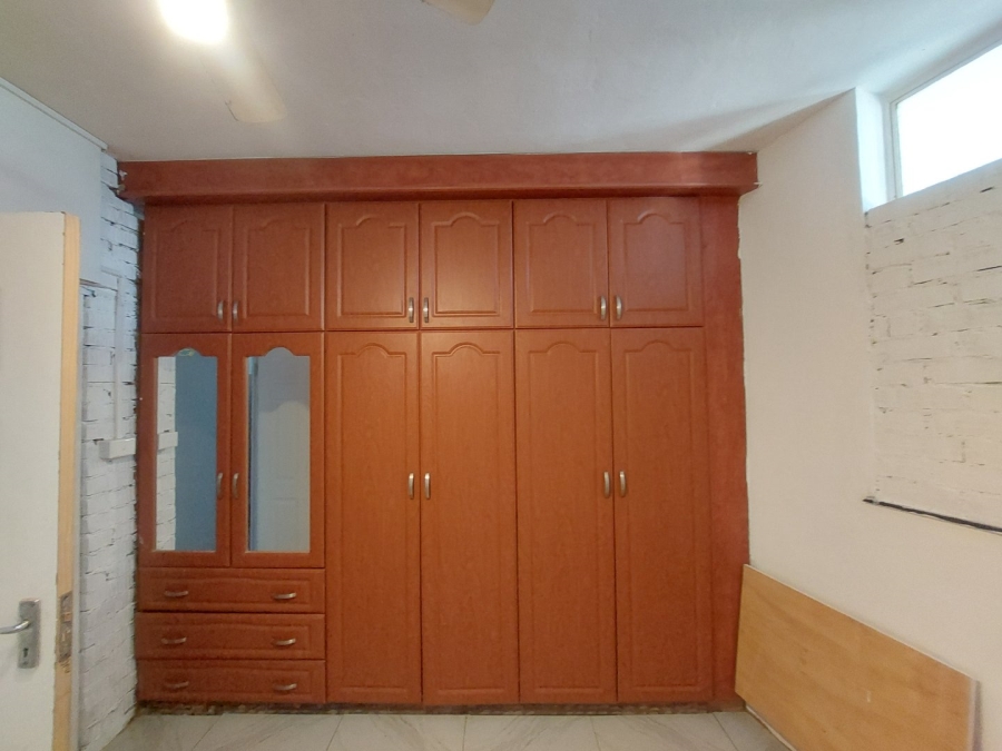 To Let 2 Bedroom Property for Rent in Scottsville KwaZulu-Natal