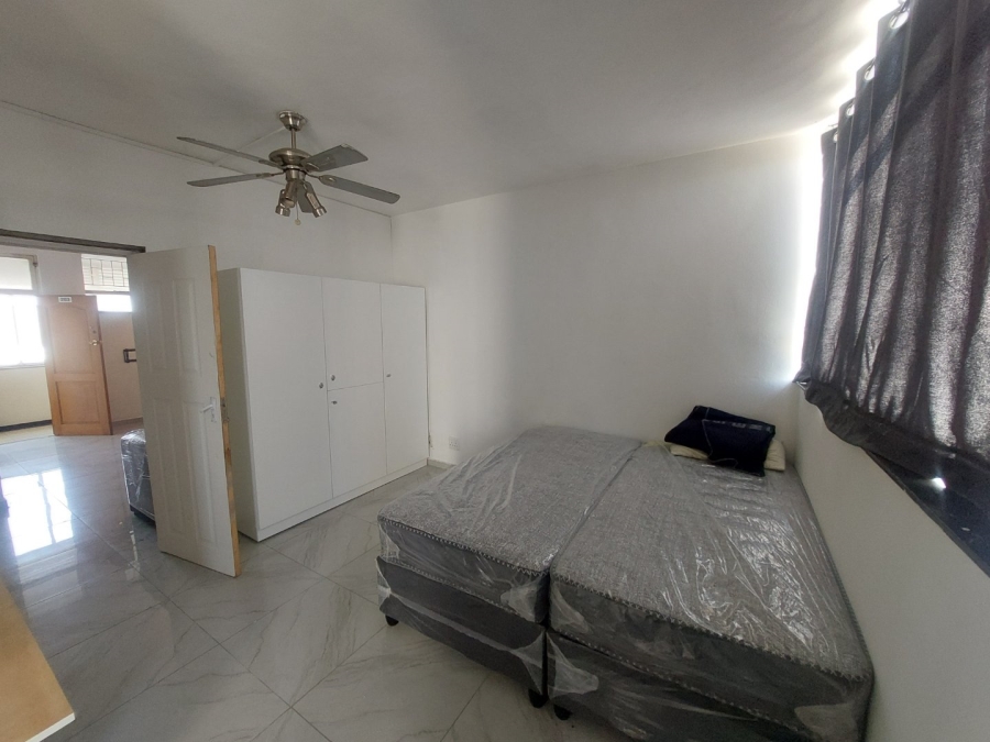 To Let 2 Bedroom Property for Rent in Scottsville KwaZulu-Natal