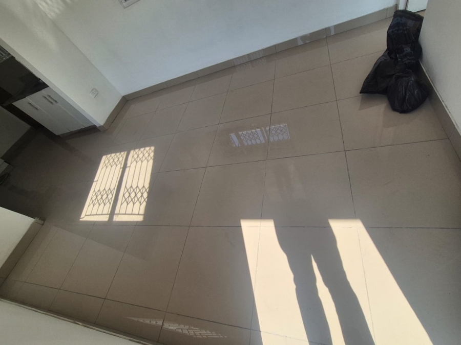 To Let 2 Bedroom Property for Rent in Silverglen KwaZulu-Natal