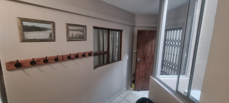 2 Bedroom Property for Sale in Uvongo Beach KwaZulu-Natal