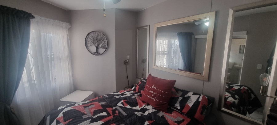 2 Bedroom Property for Sale in Uvongo Beach KwaZulu-Natal