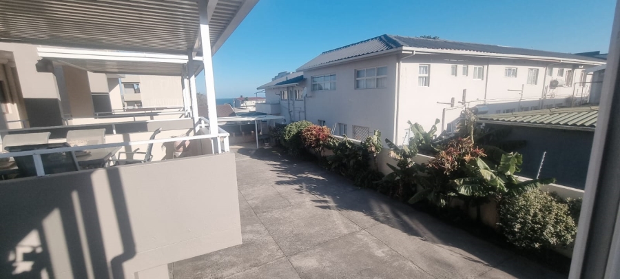 2 Bedroom Property for Sale in Uvongo Beach KwaZulu-Natal