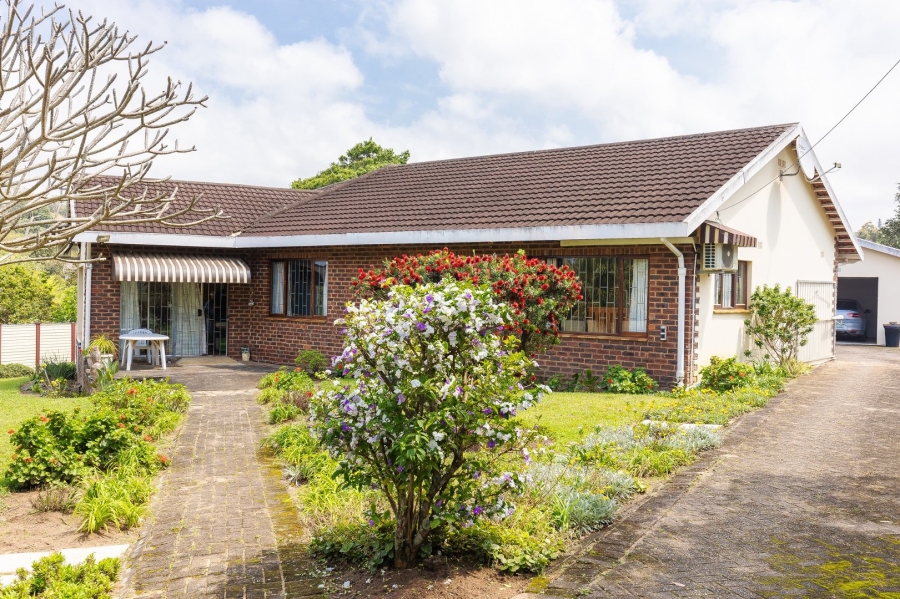 4 Bedroom Property for Sale in Umtentweni KwaZulu-Natal
