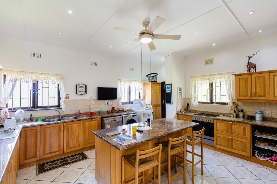 4 Bedroom Property for Sale in Umtentweni KwaZulu-Natal