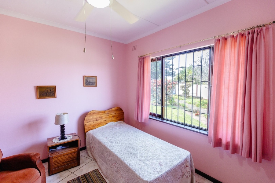 4 Bedroom Property for Sale in Umtentweni KwaZulu-Natal