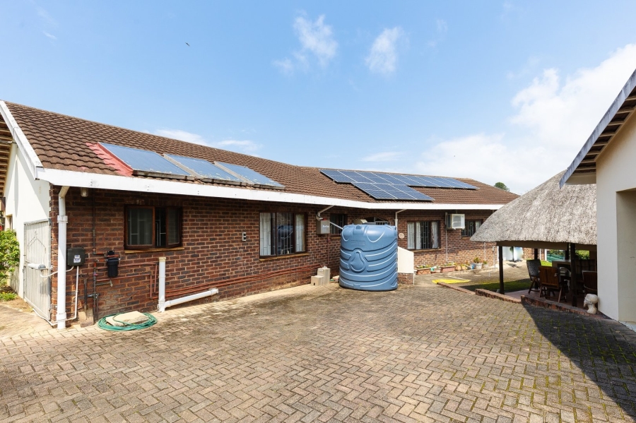 4 Bedroom Property for Sale in Umtentweni KwaZulu-Natal