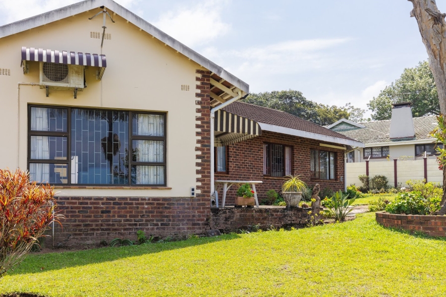 4 Bedroom Property for Sale in Umtentweni KwaZulu-Natal