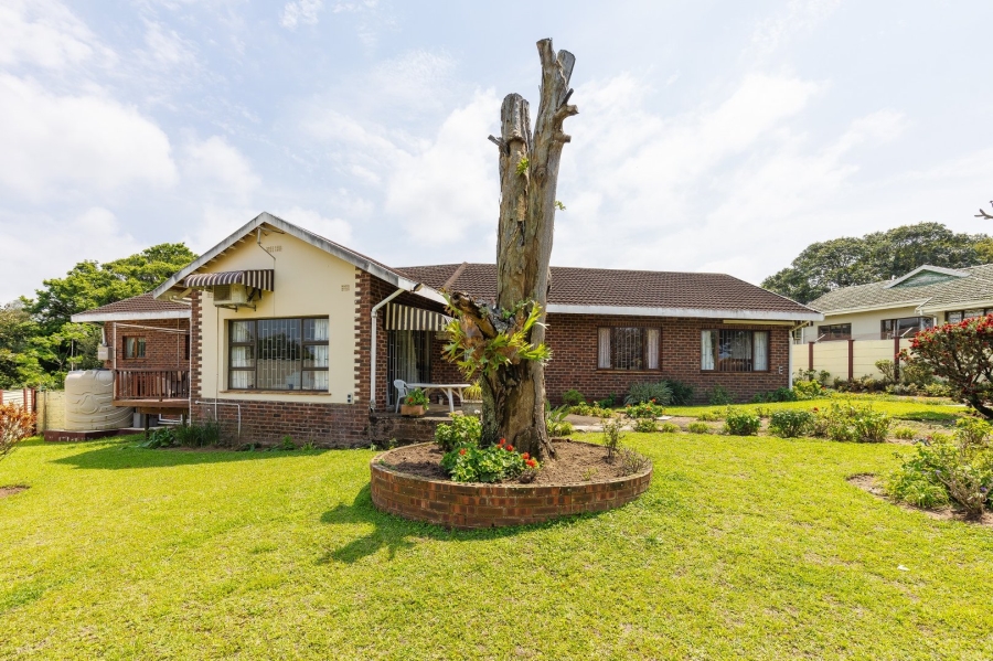4 Bedroom Property for Sale in Umtentweni KwaZulu-Natal