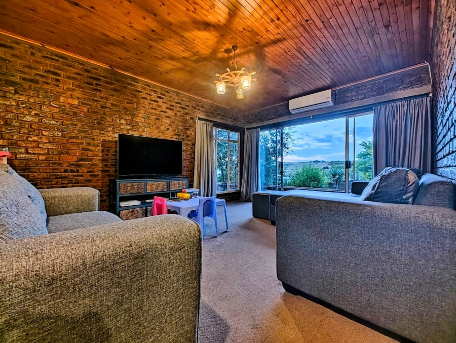 3 Bedroom Property for Sale in Signal Hill KwaZulu-Natal